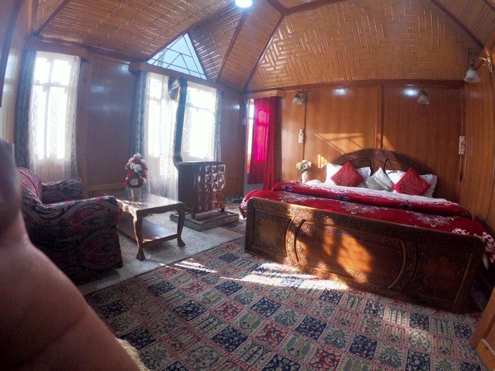 Goona Palace Houseboats Srīnagar Exteriér fotografie